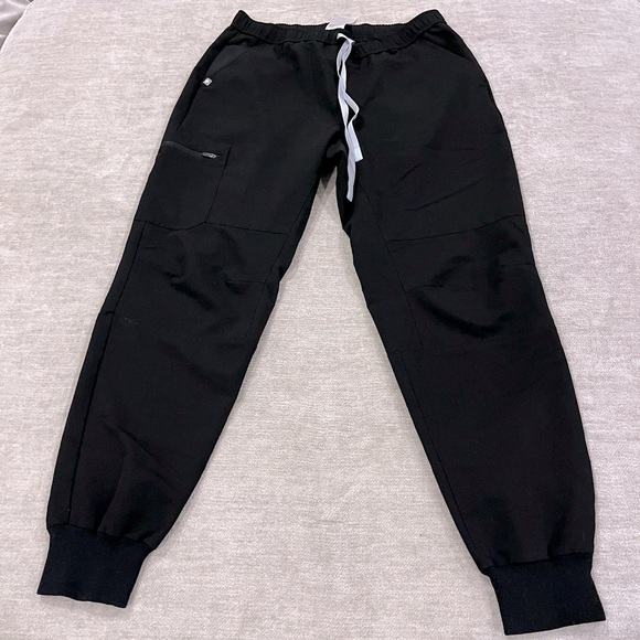 FIGS Technical Collection Axim Cargo Scrub Pants | Size L | Style M22SW2001 - Picture 2 of 7